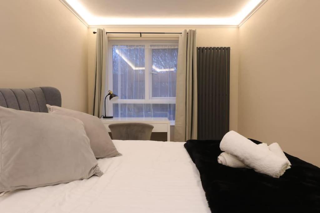 Riverside Serviced Apartments Londra Exterior foto