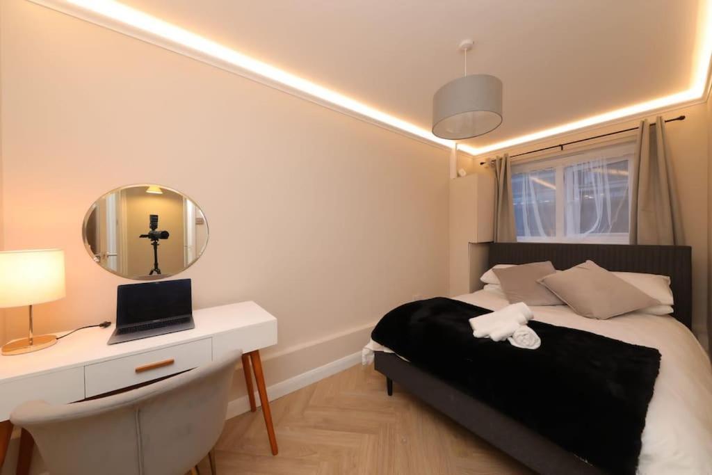 Riverside Serviced Apartments Londra Exterior foto